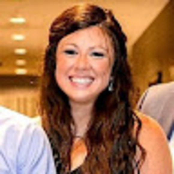 Meet your Posher, Kristen - Picture 1 of 1